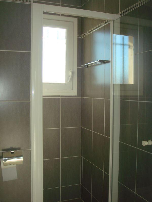 
                                                Location
                                                 Location studio nice 06000
