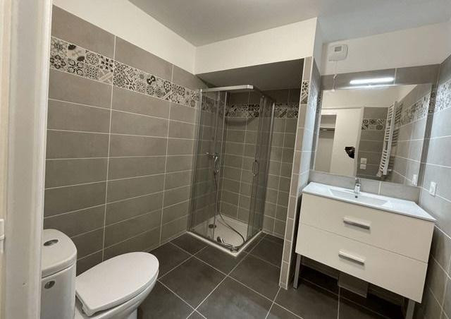 
                                                Location
                                                 Location studio Nice 24 M2