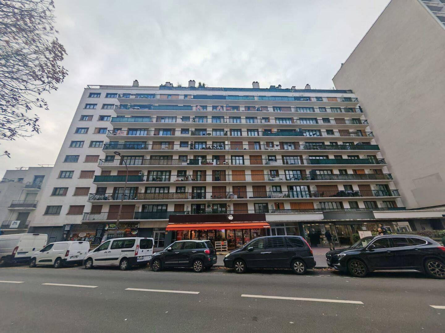 
                                                Location
                                                 LOCATION STUDIO PARIS 20