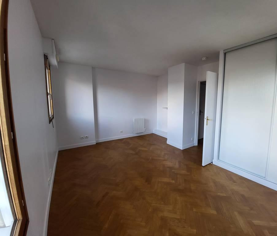 
                                                Location
                                                 Location studio Rueil Malmaison RER