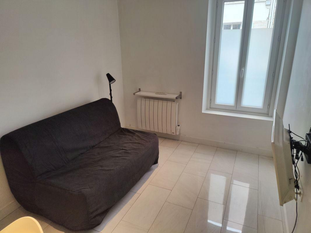 
                                                Location
                                                 Location studio Saint-Germain-en-Laye