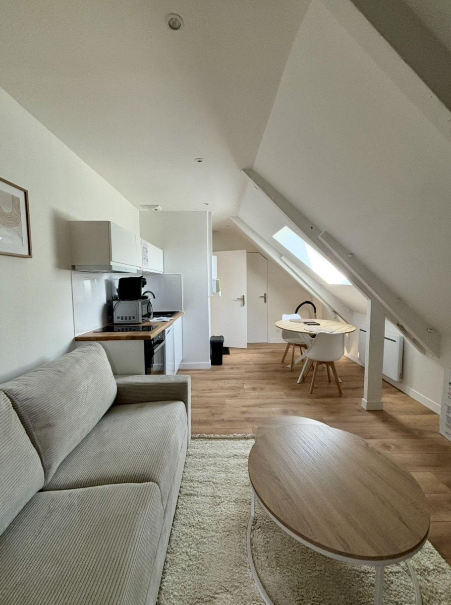 
                                                Location
                                                 LOCATION STUDIO/T1 MEUBLE HYPERCENTRE GUINGAMP