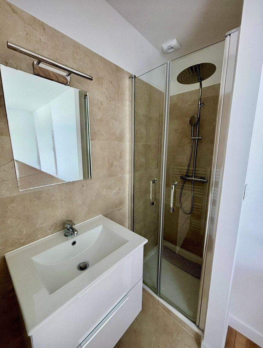 
                                                Location
                                                 LOCATION STUDIO/T1 MEUBLE HYPERCENTRE GUINGAMP