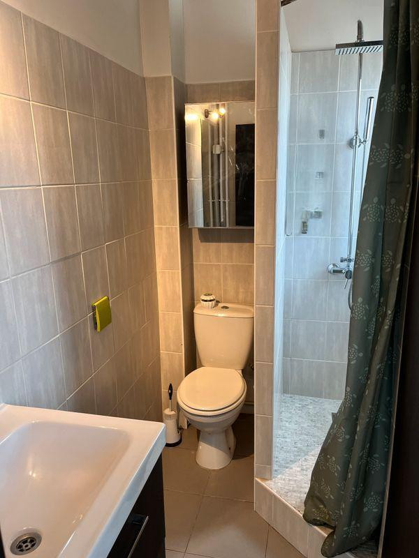 
                                                Location
                                                 Location T1 meublé 27m²