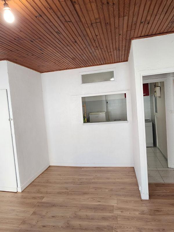 
                                                Location
                                                 Location T2 13001 proximité Longchamps