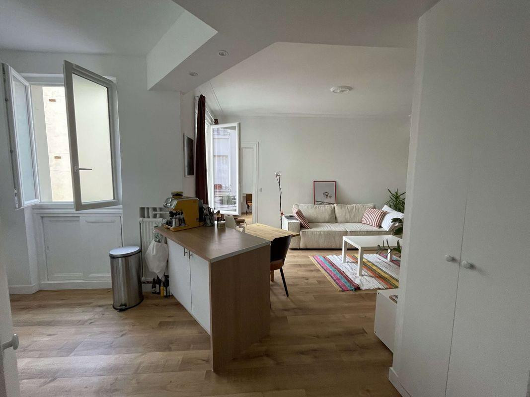 
                                                Location
                                                 Location t2 50m2 17eme paris