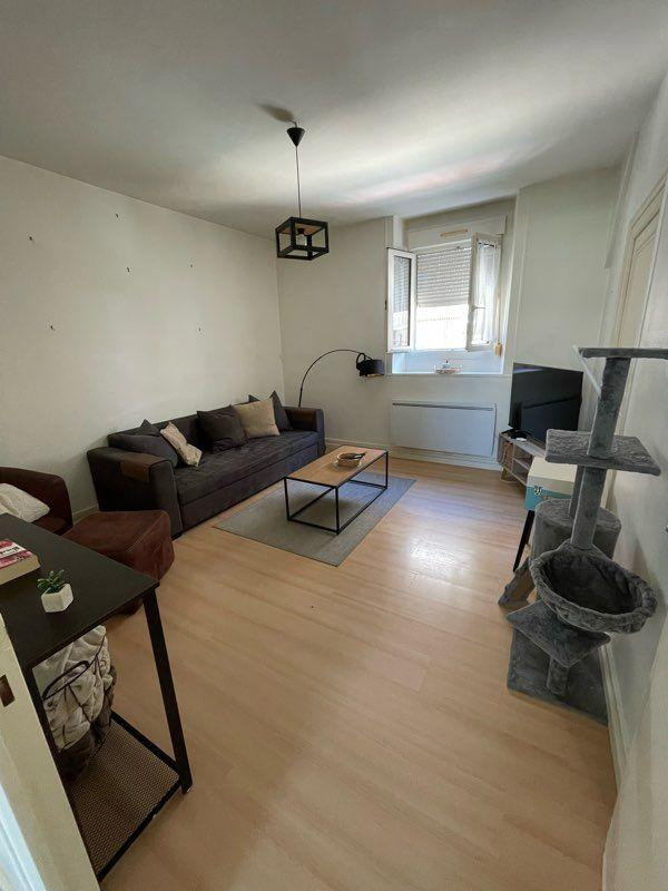 
                                                Location
                                                 Location T2 52m2