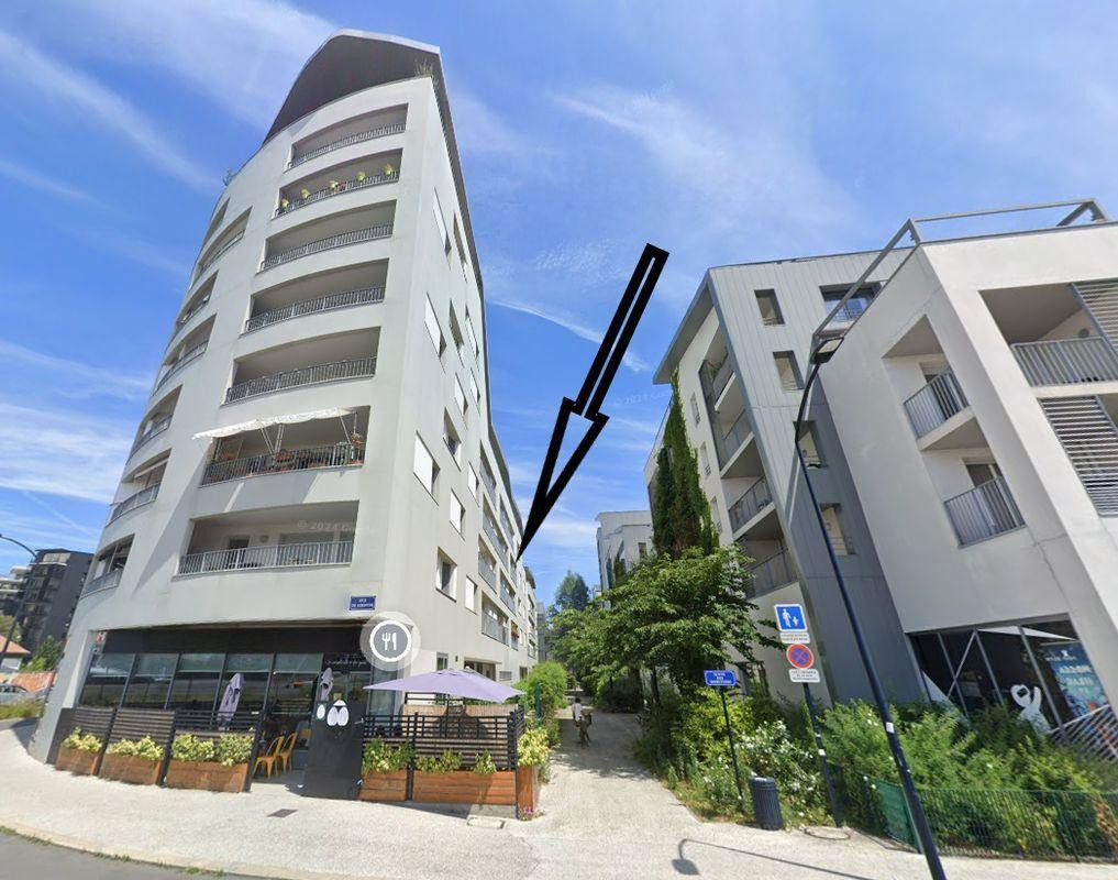 
                                                Location
                                                 Location T2 - Bassins à flot - Bordeaux