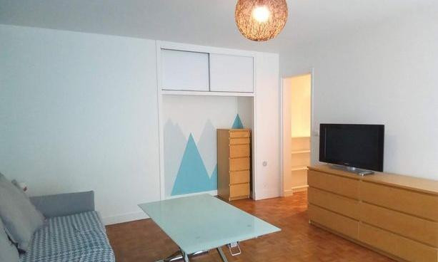 
                                                Location
                                                 Location T2 Ivry