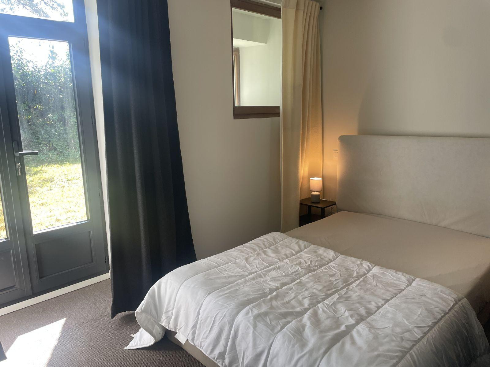 
                                                Location
                                                 Location T2 meublé