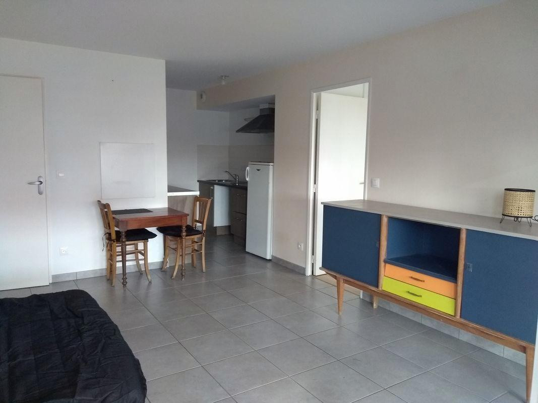 
                                                Location
                                                 Location t2 meublé begles