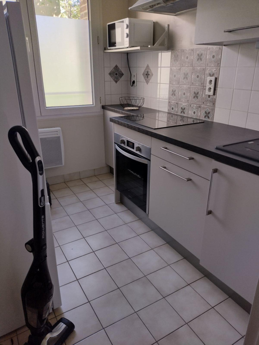 
                                                Location
                                                 Location T2 meublé centre Amiens