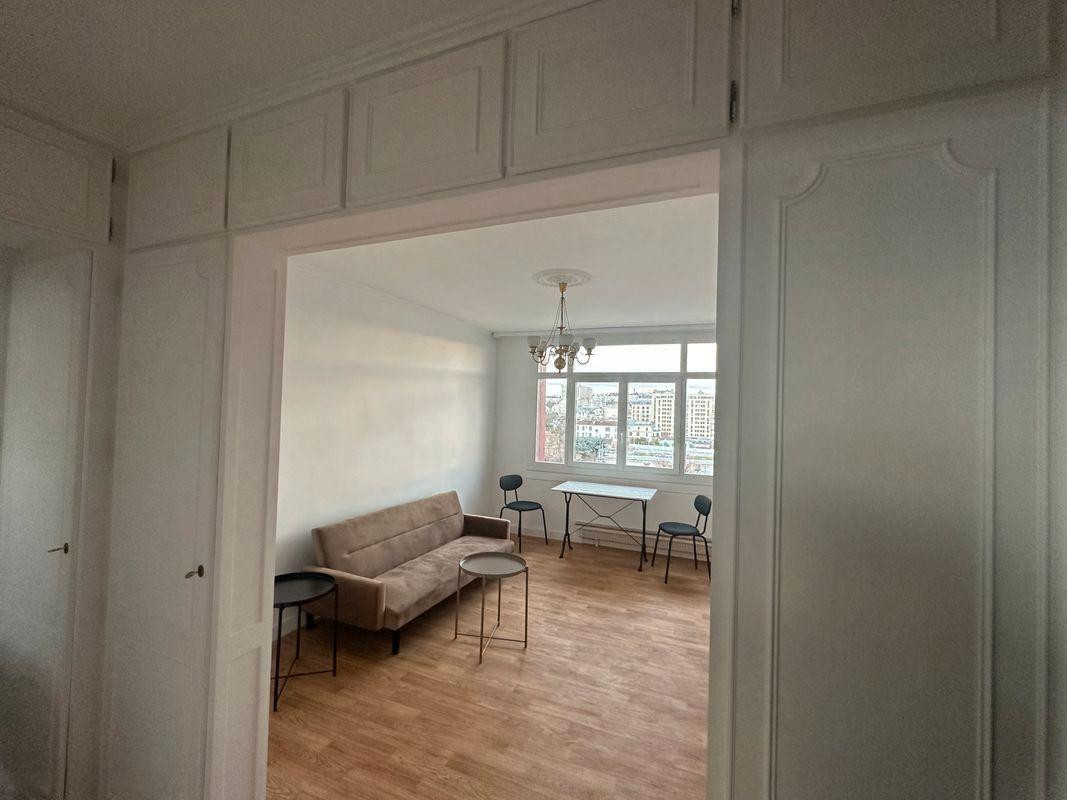 
                                                Location
                                                 Location T2 meublé chatillon montrouge