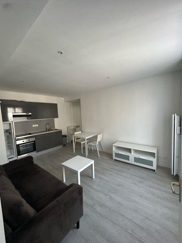 
                                                Location
                                                 Location T2 meublé Gare de Lyon 34m2 - Paris 12