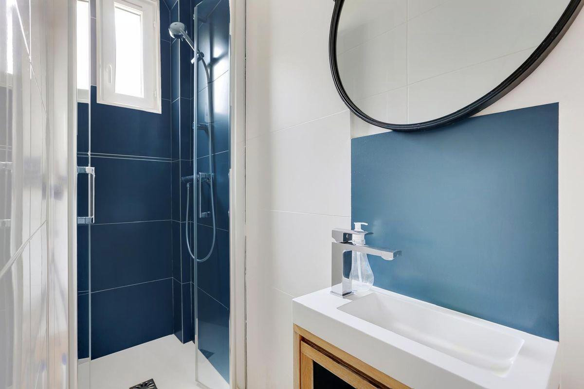 
                                                Location
                                                 Location T2 Paris 17è