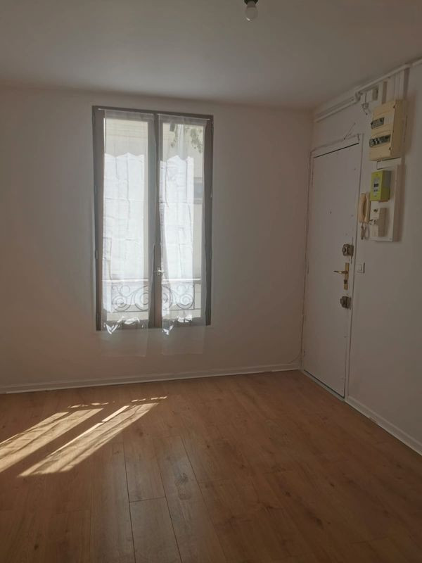 
                                                Location
                                                 Location T2 Paris 19ème