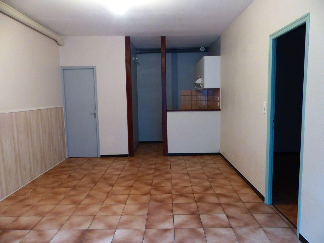 
                                                Location
                                                 Location T2 près de la Victoire