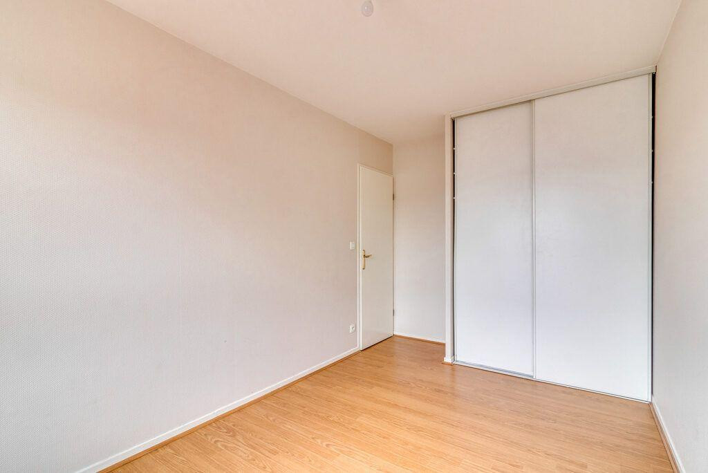 
                                                Location
                                                 Location T2 refait à neuf et balcon à Colombes
