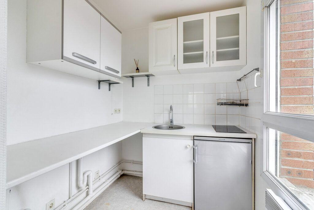 
                                                Location
                                                 Location T2 refait à neuf et balcon à Colombes