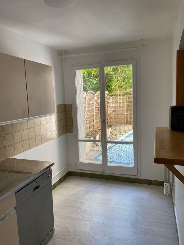
                                                Location
                                                 Location T2 Versailles avec terrasse