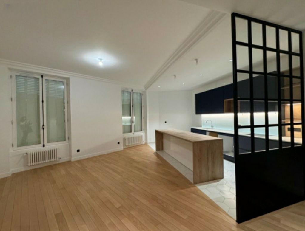 
                                                Location
                                                 Location T3 Paris 12éme