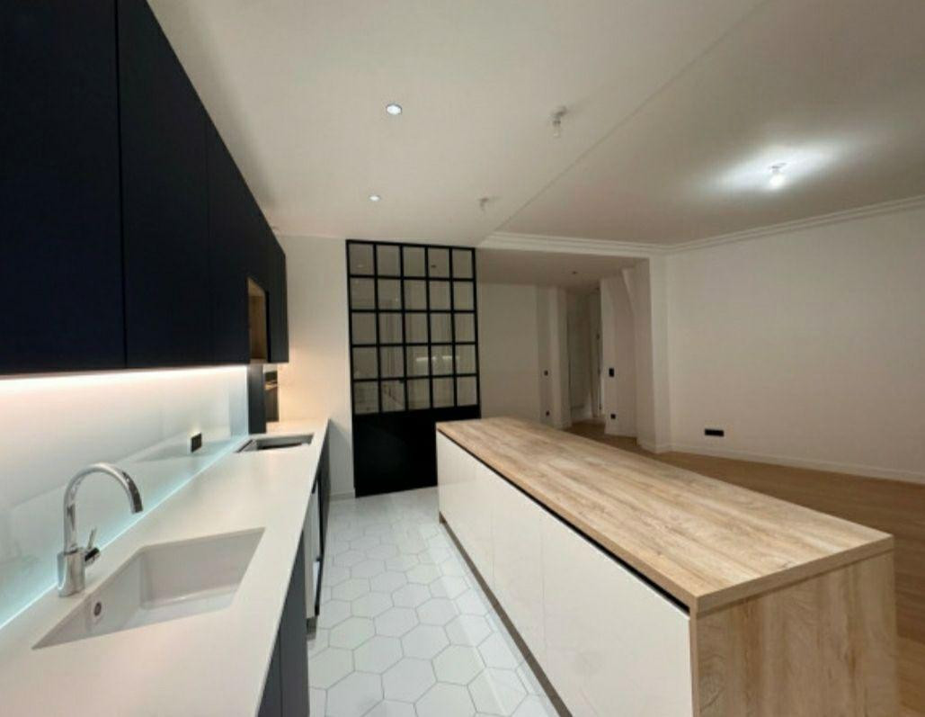 
                                                Location
                                                 Location T3 Paris 12éme