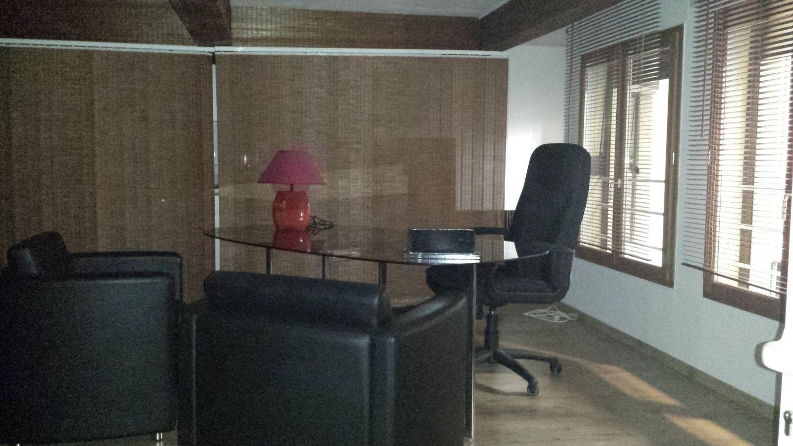 
                                                Location
                                                 Locaux Ecusson Montpellier