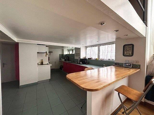 
                                                Location
                                                 LOFT avec terrasse, atypique, beaucoup de cachet
