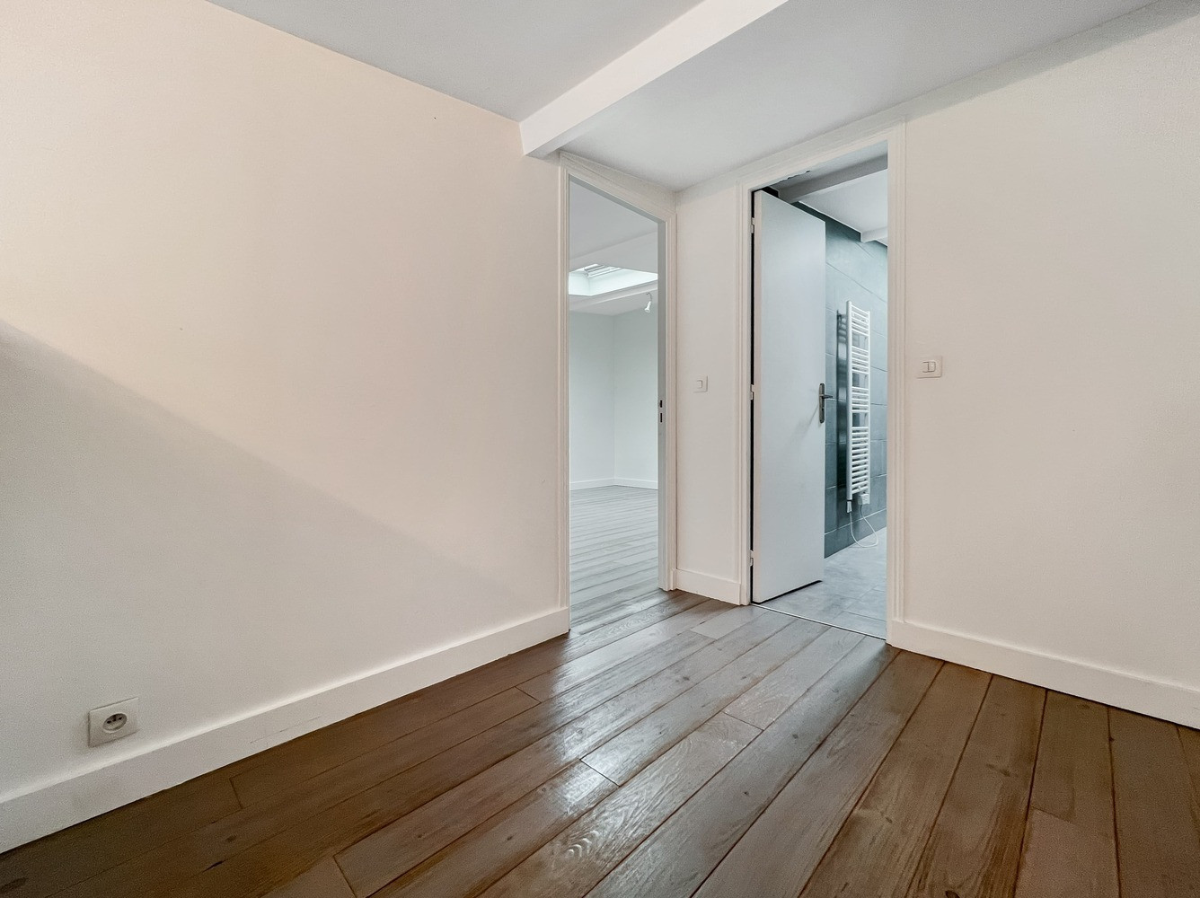 
                                                Vente
                                                 LOFT de 102m² à louer