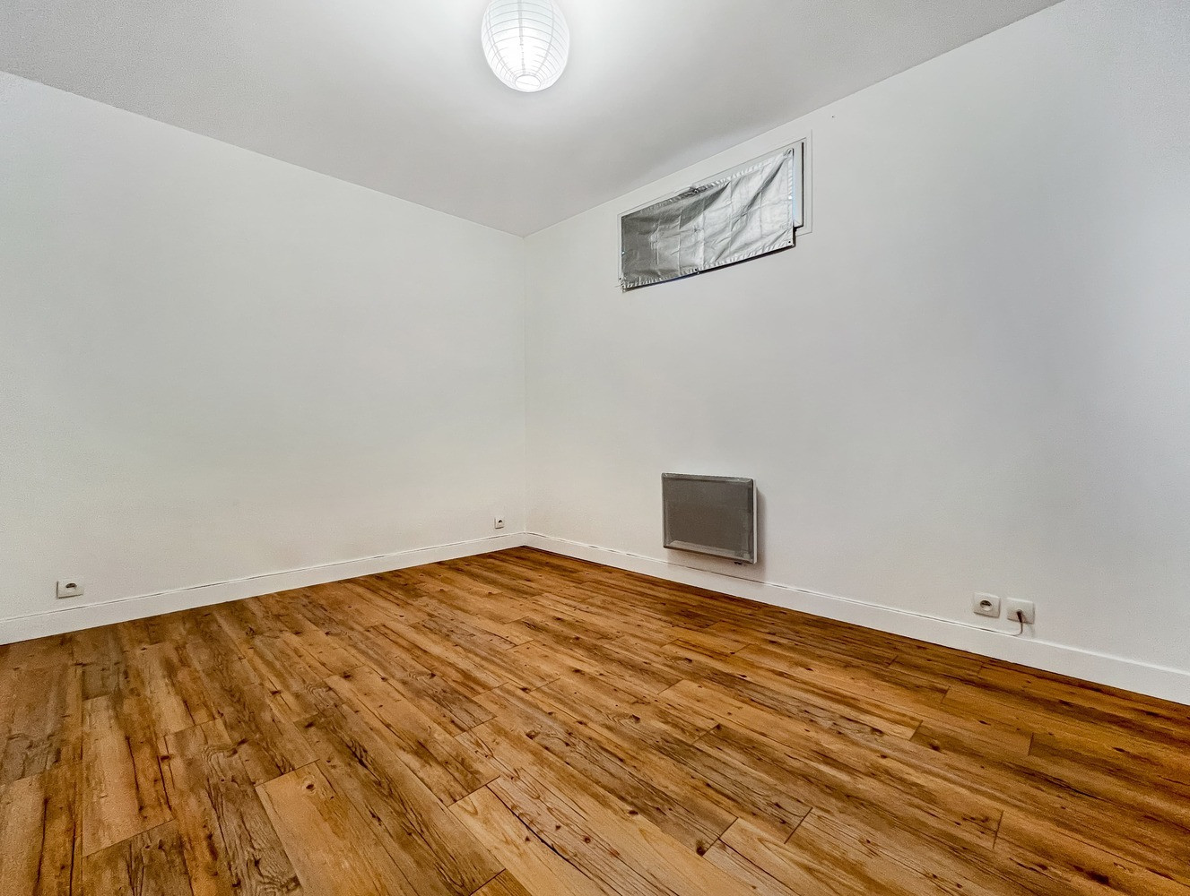 
                                                Vente
                                                 LOFT de 102m² à louer