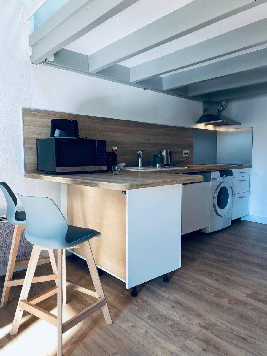 
                                                Location
                                                 Loft de charme meublé 35m² en hyper centre