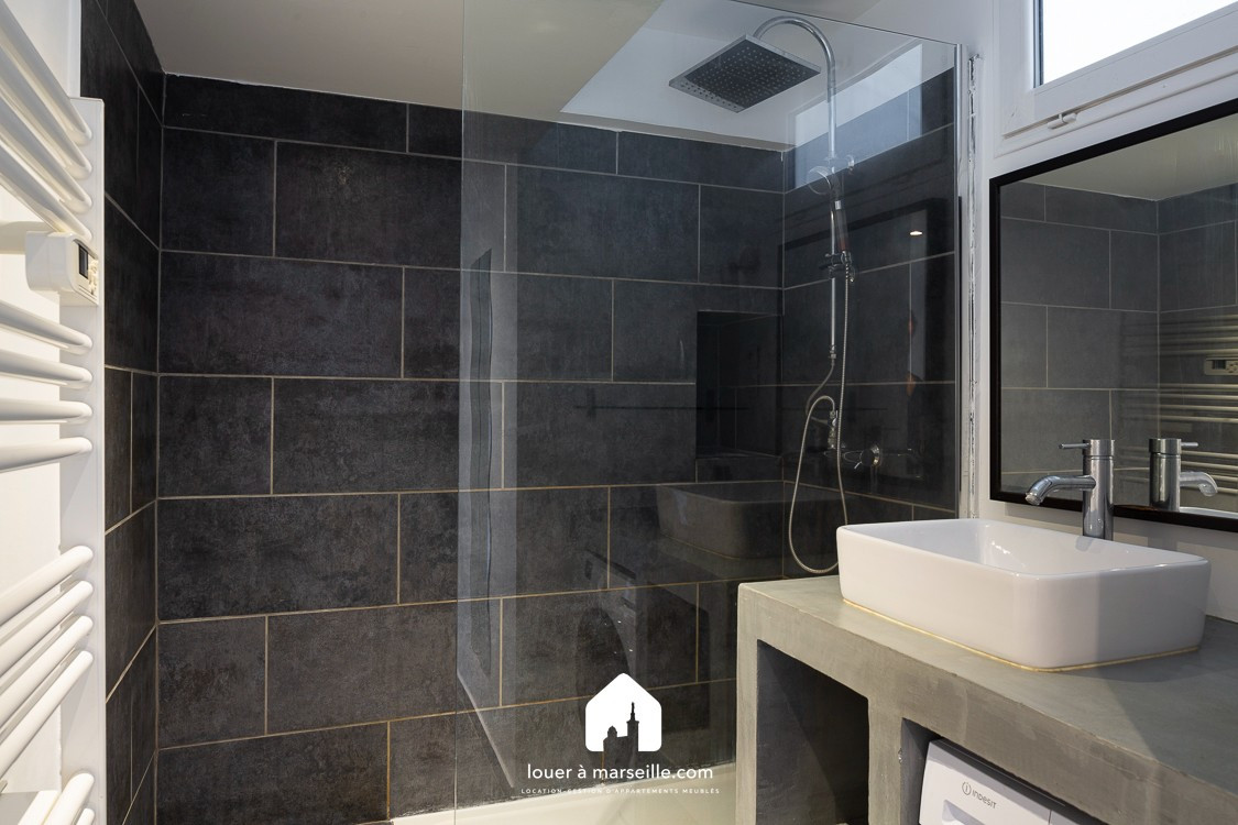 
                                                Location
                                                 Loft du vieux port