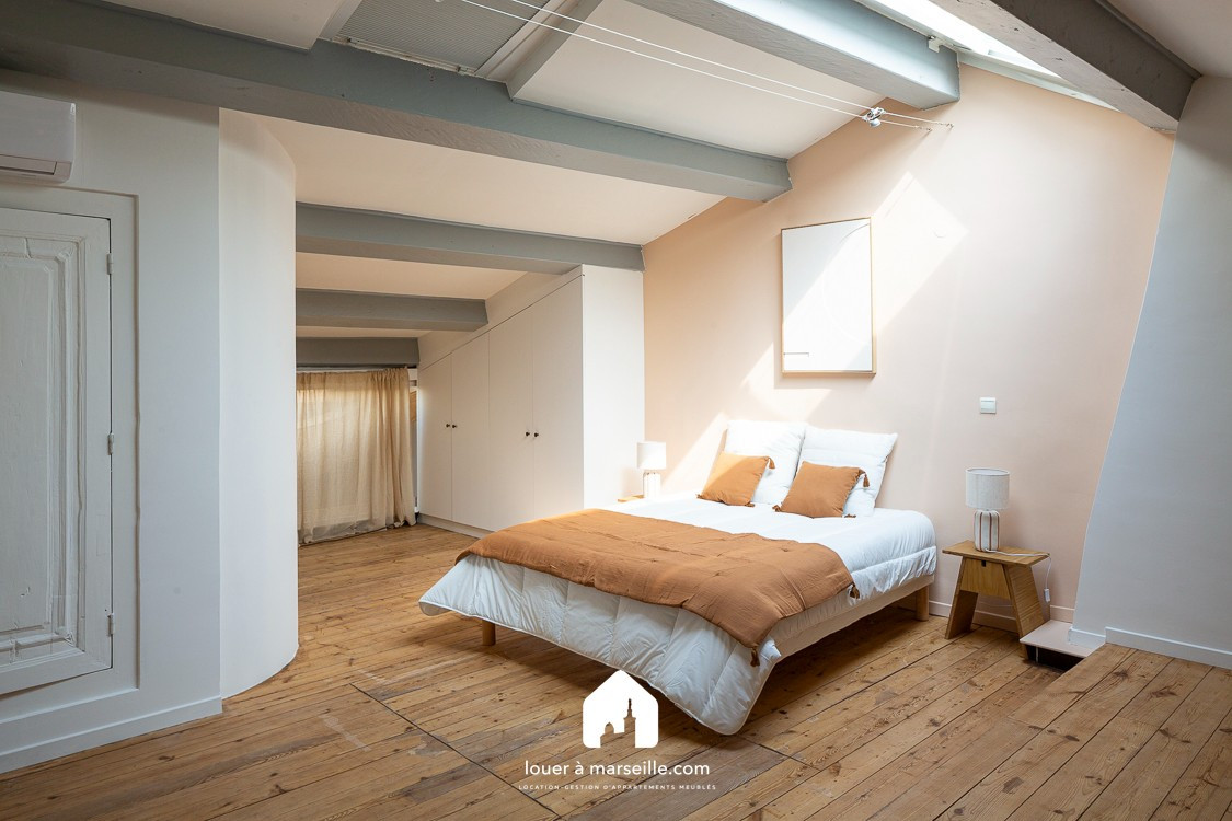 
                                                Location
                                                 Loft du vieux port