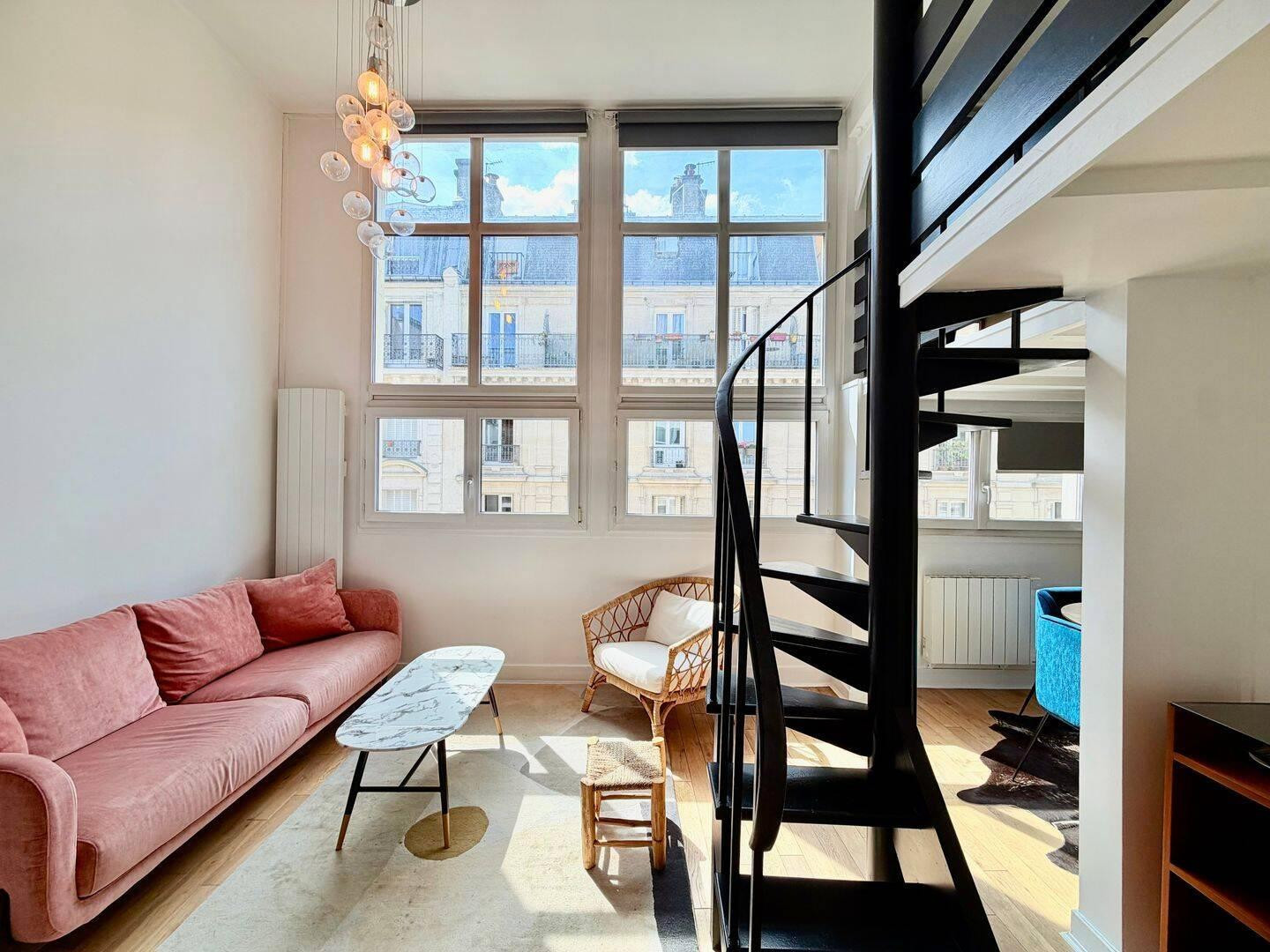 
                                                Location
                                                 Loft Duplex lumineux en plein cœur du 11ème