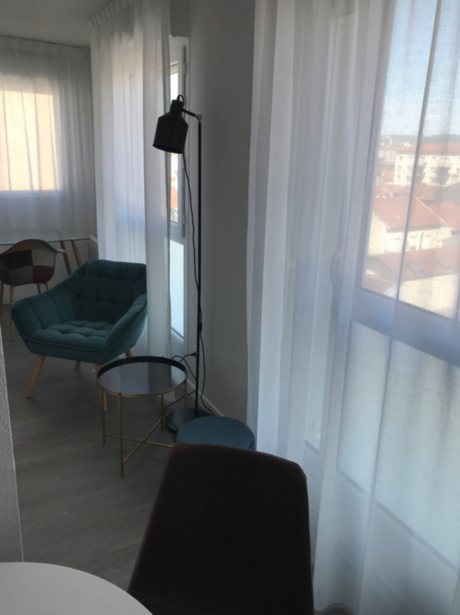 
                                                Location
                                                 Loft en résidence étudiante