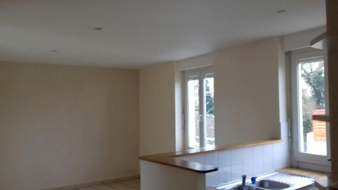 
                                                Location
                                                 Logement agréable de 60m²