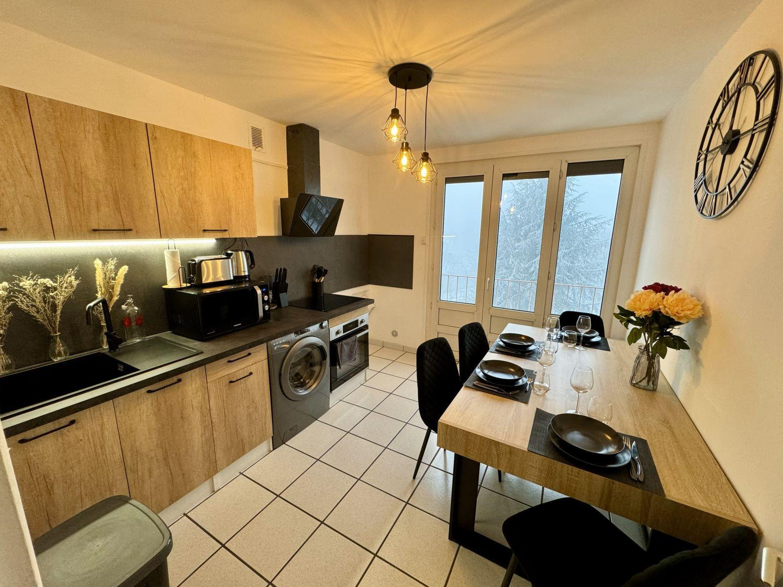 
                                                Location
                                                 Logement calme