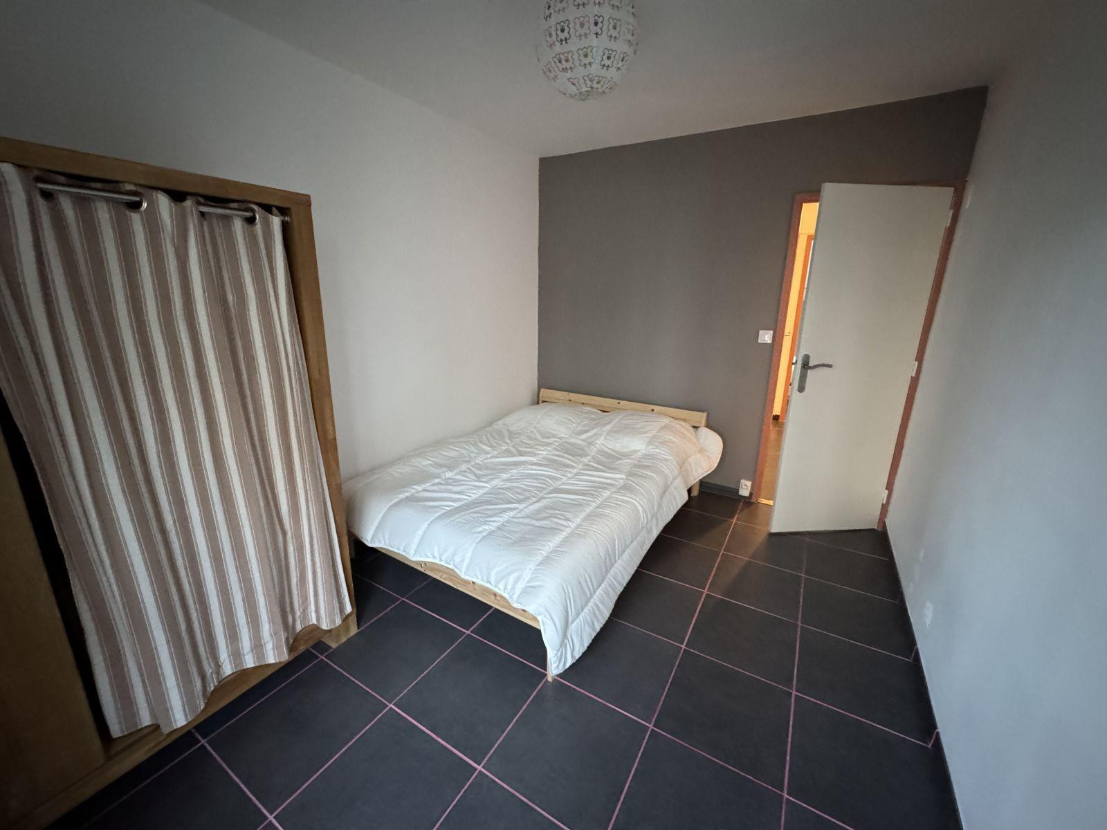 
                                                Location
                                                 Logement Lyon 7 proche ENS EM LYON