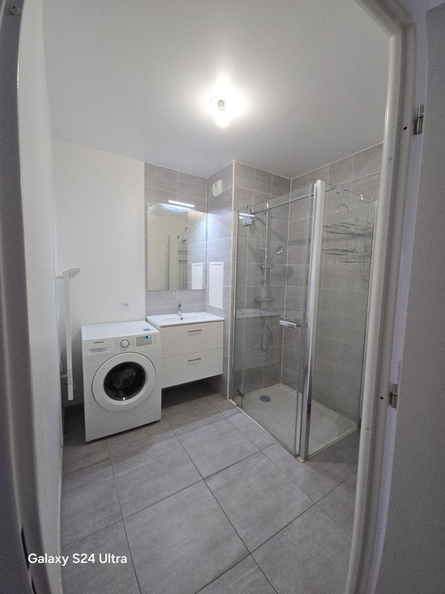 
                                                Location
                                                 Logement sans vis a vis de 48m2