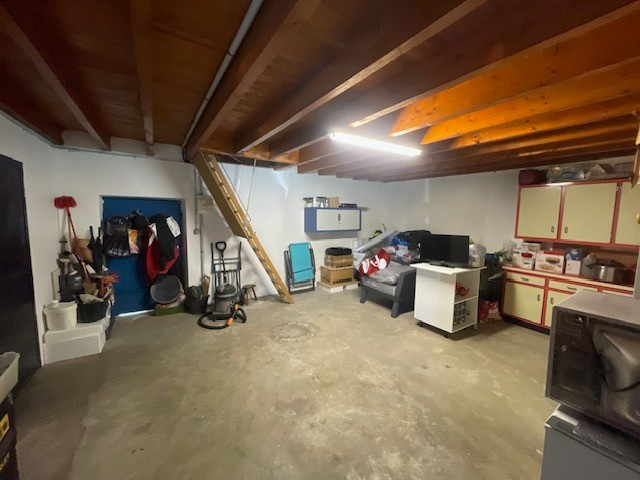 
                                                Vente
                                                 LONGERE 170M² + DEPENDANCE 75M²