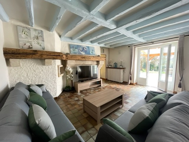 
                                                Vente
                                                 LONGERE 170M² + DEPENDANCE 75M²