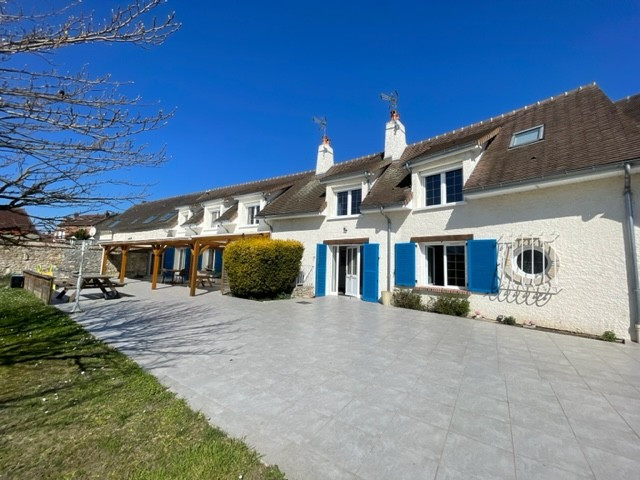 
                                                Vente
                                                 LONGERE 170M² + DEPENDANCE 75M²
