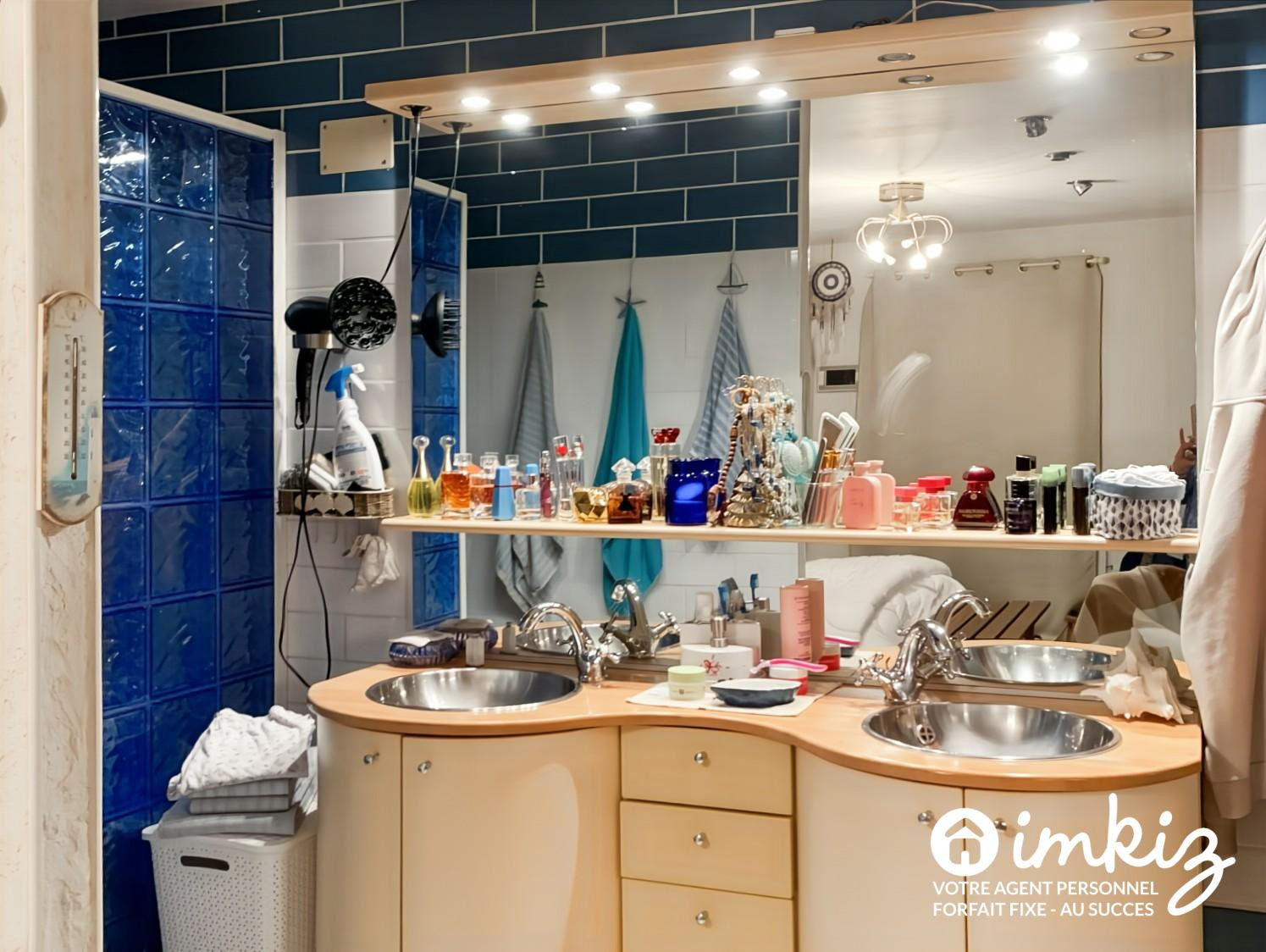 
                                                Vente
                                                 LONGÈRE EN PIERRE – 4 CHAMBRES – DÉPENDANCES