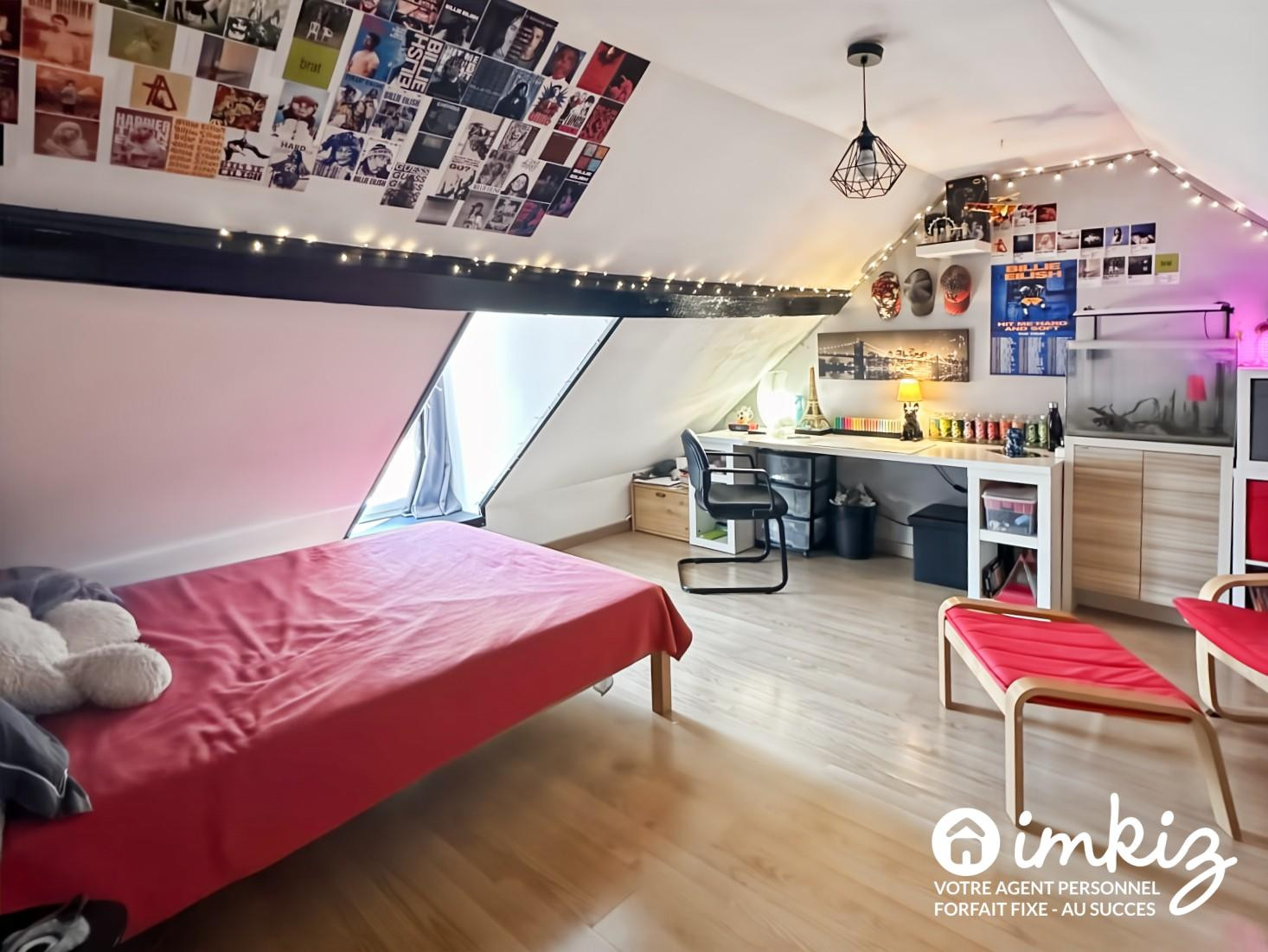 
                                                Vente
                                                 LONGÈRE EN PIERRE – 4 CHAMBRES – DÉPENDANCES