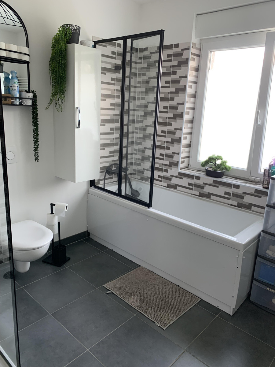
                                                Vente
                                                 LONGÈRE EN PIERRE – 4 CHAMBRES – DÉPENDANCES