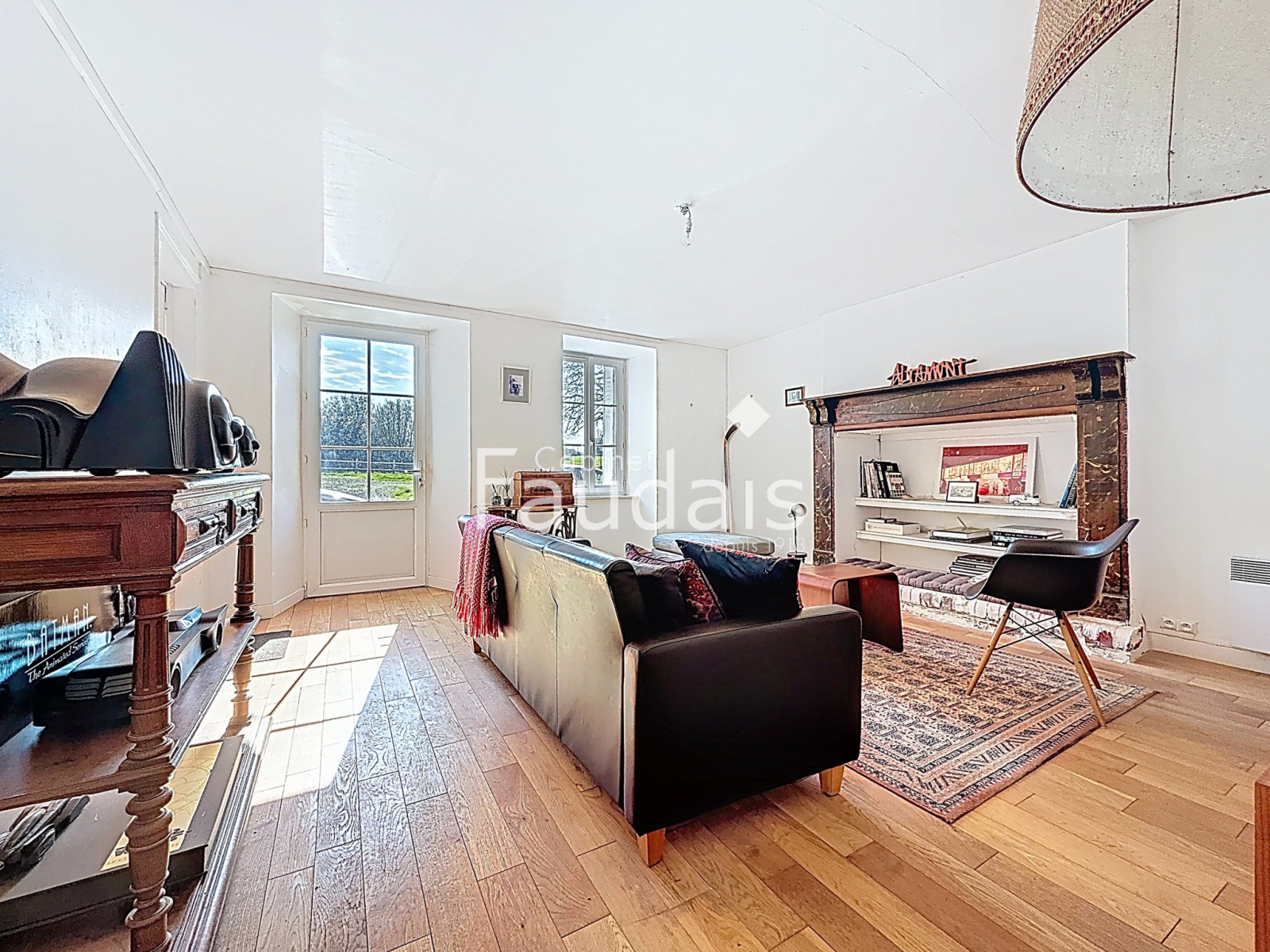 
                                                Vente
                                                 Longère en pierre SAINT-LO 