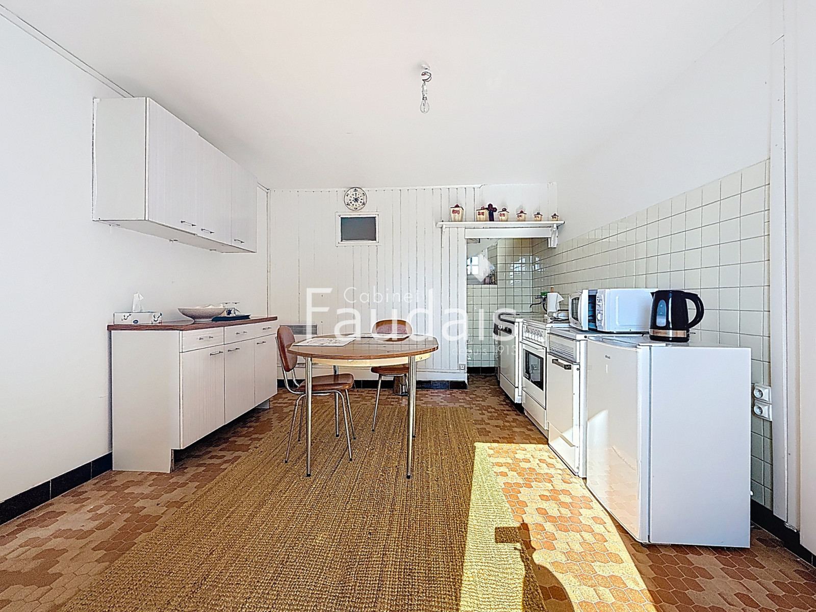 
                                                Vente
                                                 Longère en pierre SAINT-LO 