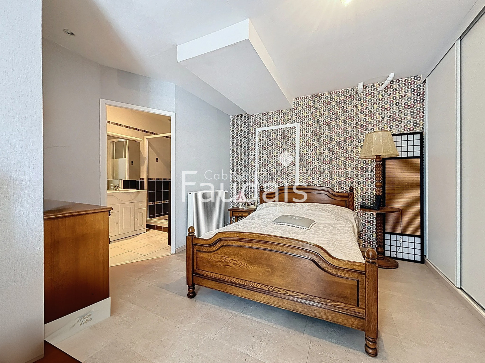 
                                                Vente
                                                 LONGERE RENOVEE CONDE SUR VIRE - 10 MIN DE ST LO