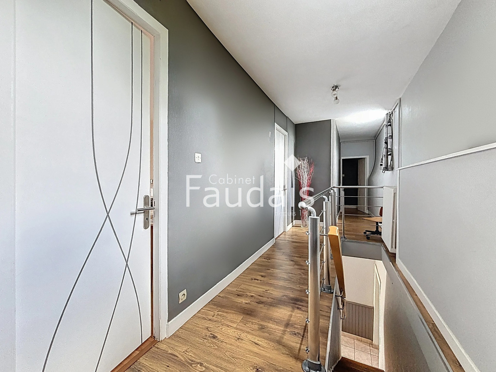 
                                                Vente
                                                 LONGERE RENOVEE CONDE SUR VIRE - 10 MIN DE ST LO