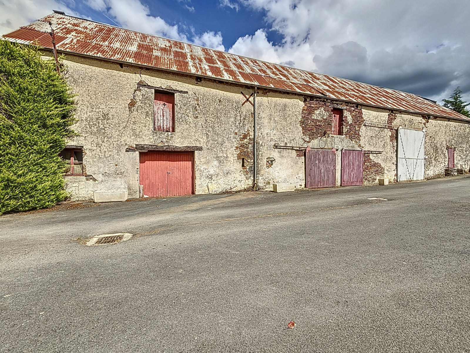 
                                                Vente
                                                 LONGERE RENOVEE CONDE SUR VIRE - 10 MIN DE ST LO